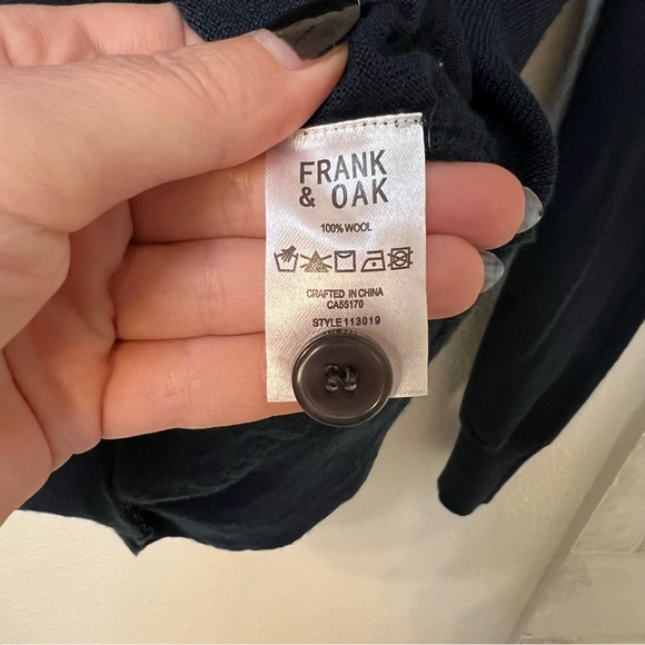 Cardigan - Picture 3 of 6